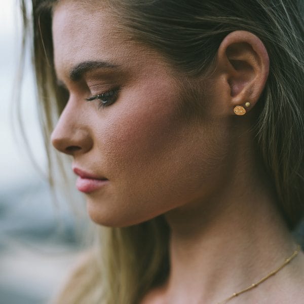 Hata Earrings in Gold