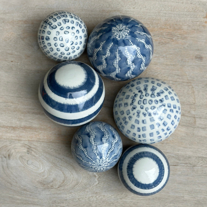 Lei Cer Deco Balls 7.5cm - White/Navy